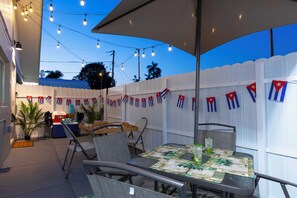 Outdoor dining