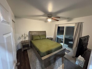 2 dormitorios, tabla de planchar con plancha, wifi y ropa de cama