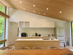 Luxury Villa, Mountain View | Private kitchen | Fridge, microwave, oven, stovetop - Villa Rindo (Hakuba)