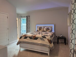 3 quartos, ferros/tábuas de passar roupa, Wi-Fi, roupa de cama