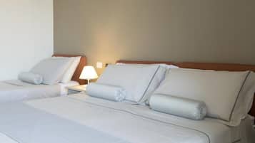 Chambre Triple | Bureau, rideaux occultants, chambres insonorisées, Wi-Fi gratuit