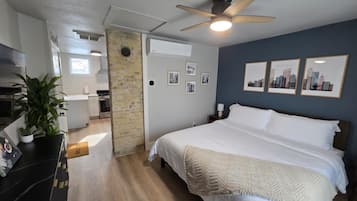 1 bedroom, iron/ironing board, free WiFi, bed sheets