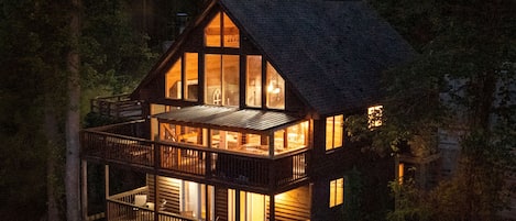 5 bedrooms