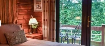 2 Bed Lodge - Sleeps 4 - Pets - Parking - Wifi