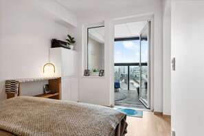 1 chambre, fer et planche à repasser, lit parapluie, Wi-Fi