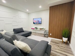 تلفزيون ذكي، كُتُب