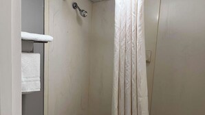 Unclassified image, 5 of 16, button - Studio 6 Suites Perry, Ga (Perry)