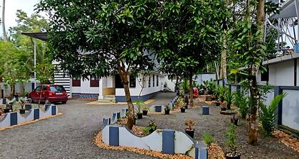 Charming 4-bedroom Layanila villa with WiFi, AC in serene Alappuzha