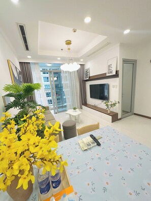 Living area - Vinhomes Central Park-Premier Apartments (Ho Chi Minh City)