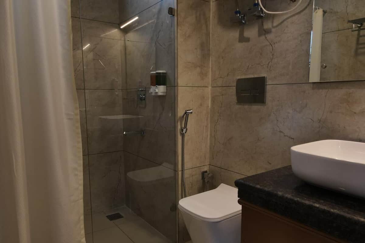 Artículos de higiene personal gratuitos, toallas, jabón y champú