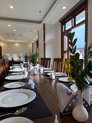 Restaurant - Snow Park Villas & Resort Manali (Manali)