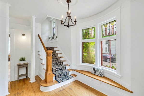 Interior - Spacious Historical Home Downtown Moncton (Moncton)