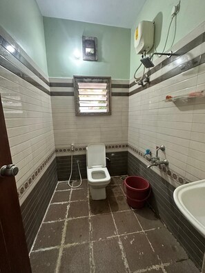 Soap, shampoo - Bms Luxury homes (Anekal)
