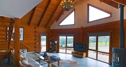 Appalachian High-Country Retreat - Pet Friendly Countryside Escape