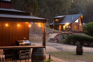 Property grounds - Appalachian High-Country Retreat - Pet Friendly Countryside Escape (Bonnie Doon)