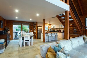 Smart TV, fireplace, books