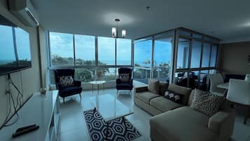 Deluxe Apartment, Balcony, Beach View | Free WiFi