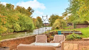 House | Exterior - Riverside Retreat Near Beach and Nature, No Deposit (Kettering)