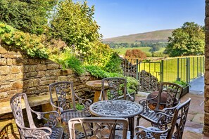 House | Garden - Retreat in Hawes With Dales Views (Hawes)