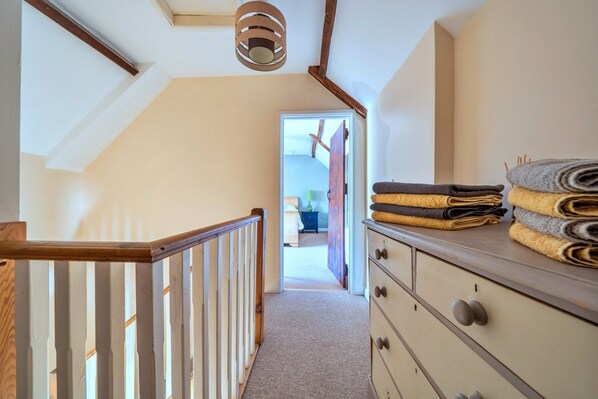 Apartment | 2 bedrooms, iron/ironing board