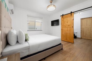 4 bedrooms, free WiFi, bed sheets