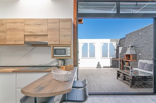 Holiday Home 'La Lajita' with Sea View, Private Terrace & Wi-Fi