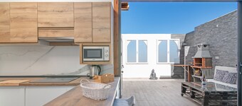 Holiday Home 'La Lajita' with Sea View, Private Terrace & Wi-Fi