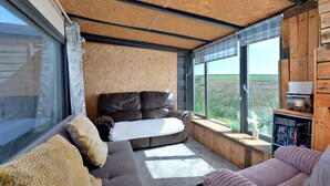 House | Living room - Barn in Whitby Near Coastal Footpath (Scarborough)