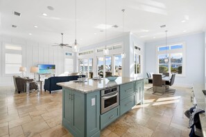 Interior - Seaside Villa Aqua luxury 4-bedroom villa in Fort Myers Beach incredible view (Fort Myers Beach)