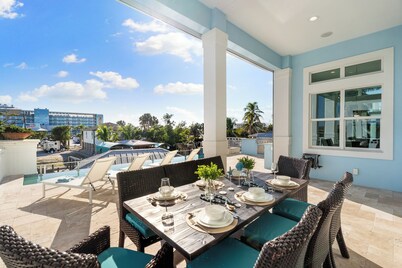 Seaside Villa Aqua luxury 4-bedroom villa in Fort Myers Beach incredible view