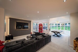 Ferienhaus, 3 Schlafzimmer, Balkon | Wohnzimmer