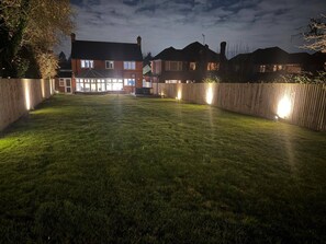 Hus, 3 soverom, balkong | Eksteriør