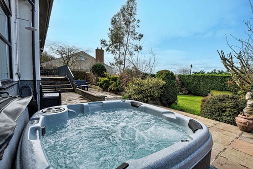 Bungalow in Dyserth With Hot Tub & Waterfall