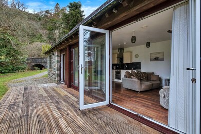 Peaceful Cottage in Achahoish, No Deposit