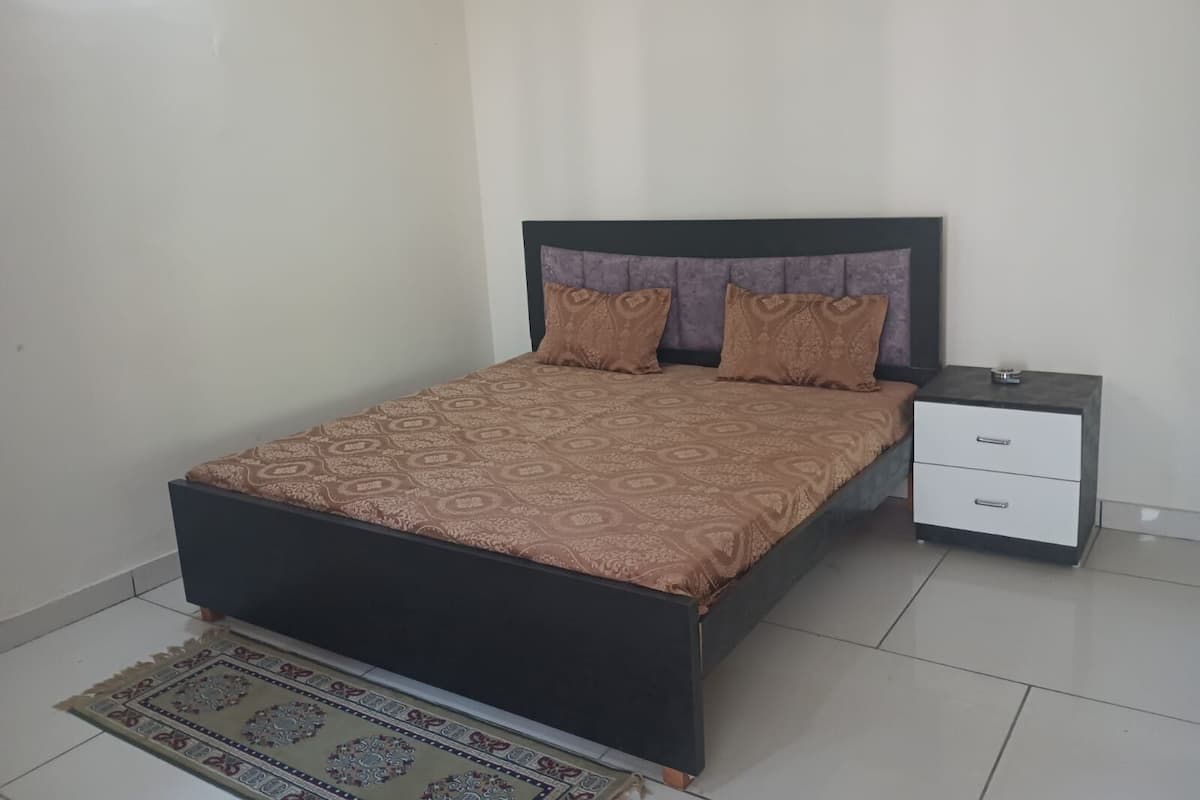 Family Double Room Single Use | Free WiFi