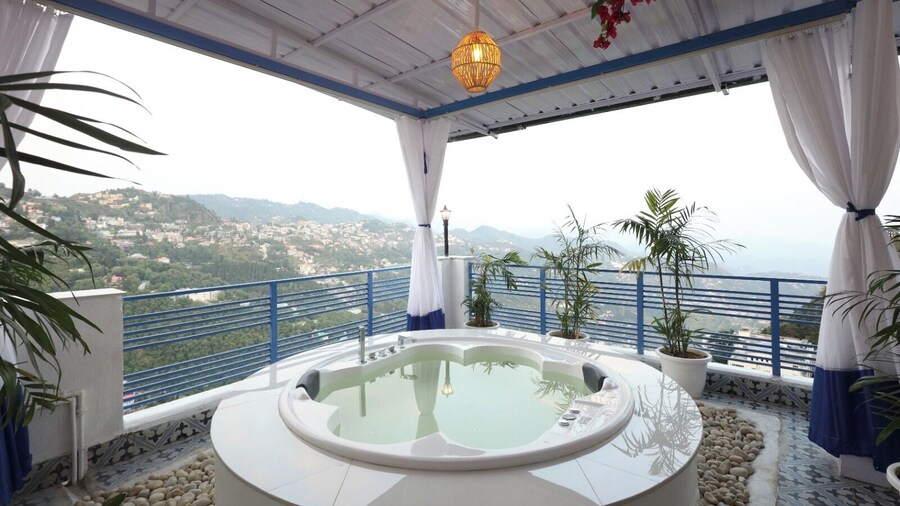 A Santorini Home - By Le Rêve