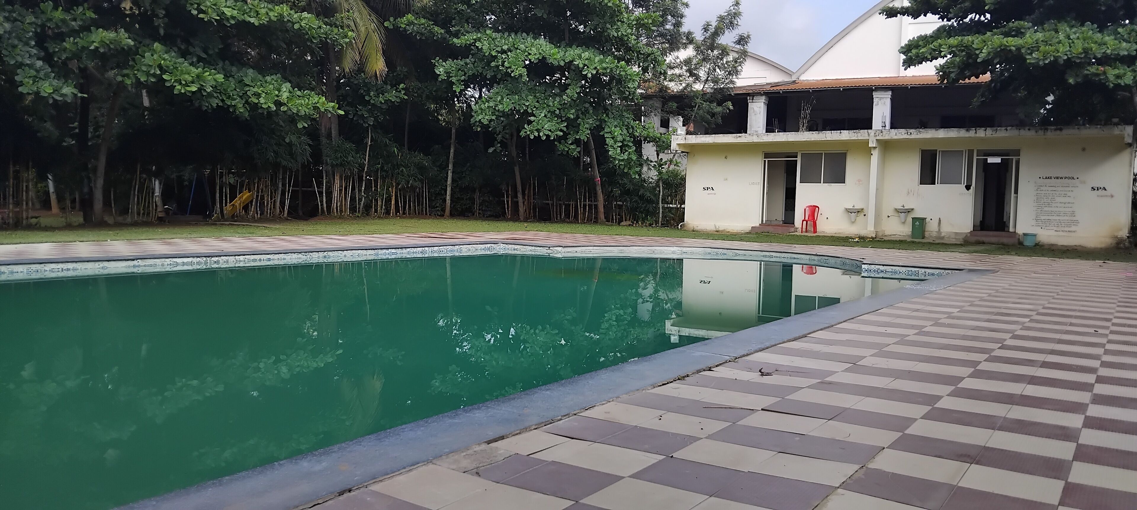 15 piscines extérieures