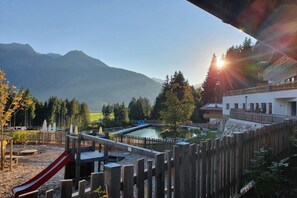 Property grounds - Chalet in Neukirchen near Wildkogel Ski Slope (Neukirchen am Grossvenediger)