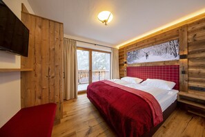 4 bedrooms, free WiFi - Chalet in Neukirchen near Wildkogel Ski Slope (Neukirchen am Grossvenediger)