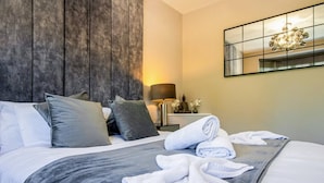 Apartment, 3 Bedrooms, Balcony