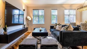 Apartment, 3 Bedrooms, Balcony | Living room