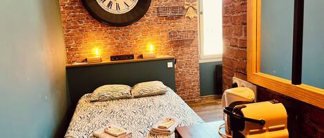 1 bedroom, in-room safe, iron/ironing board, WiFi