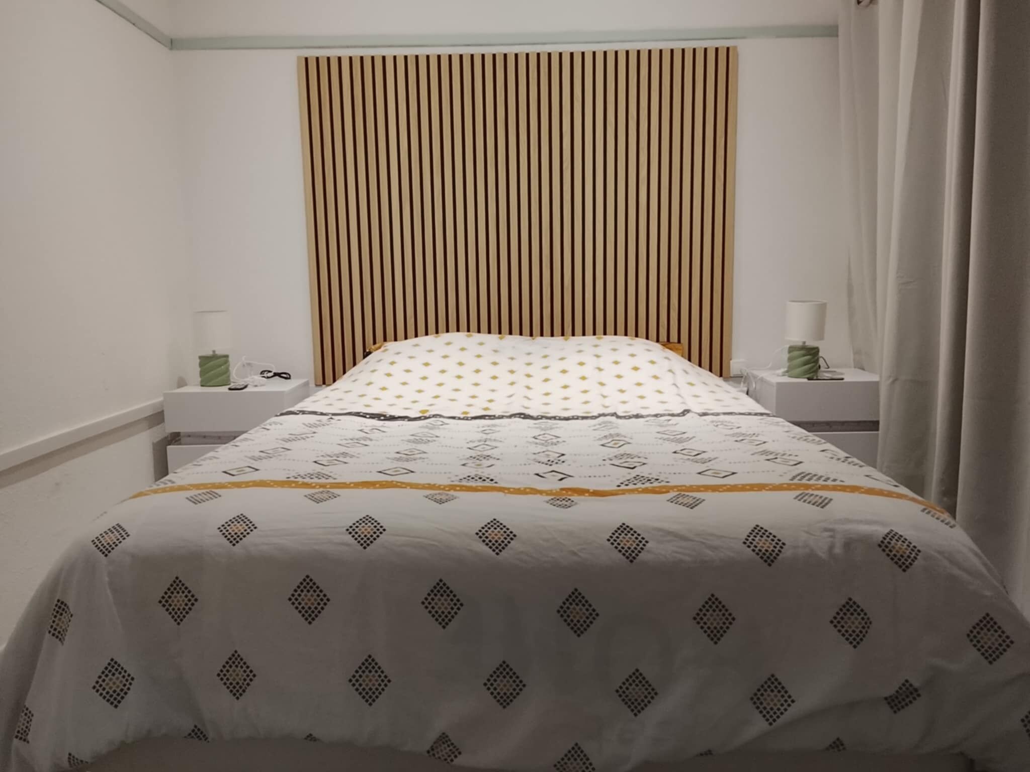 2 slaapkamers, een strijkplank/strijkijzer, wifi