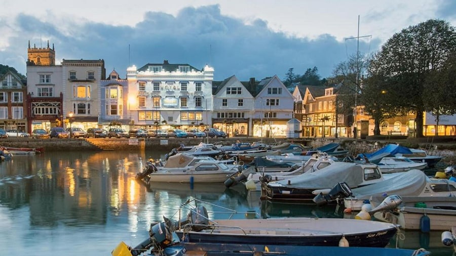 Lodge Near Blackpool Sands, No Deposit