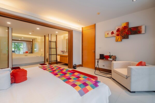 3 bedrooms - Pearl Of Naithon 3 Bedroom Beachfront Condo (Sa Khu)