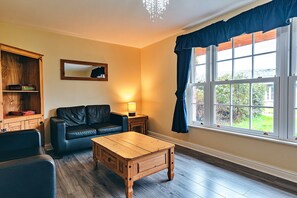 Cottage | Living room