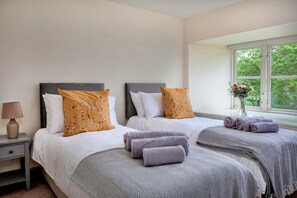 2 bedrooms