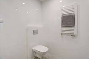 House | Bathroom