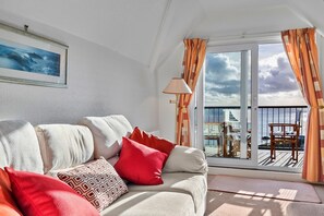 Apartment | Living room