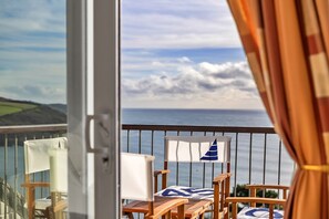 Balcony - Apartment in Salcombe With Stunning Sea Views (Salcombe)